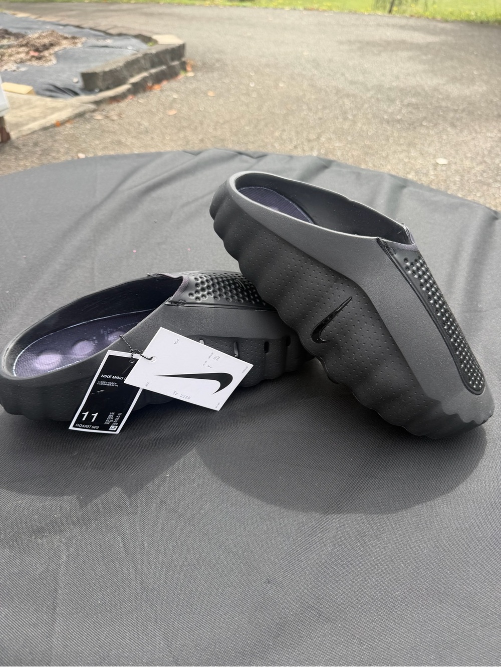 Nike Men’s Triple Black Slip-On Foam Clogs with Textured Upper